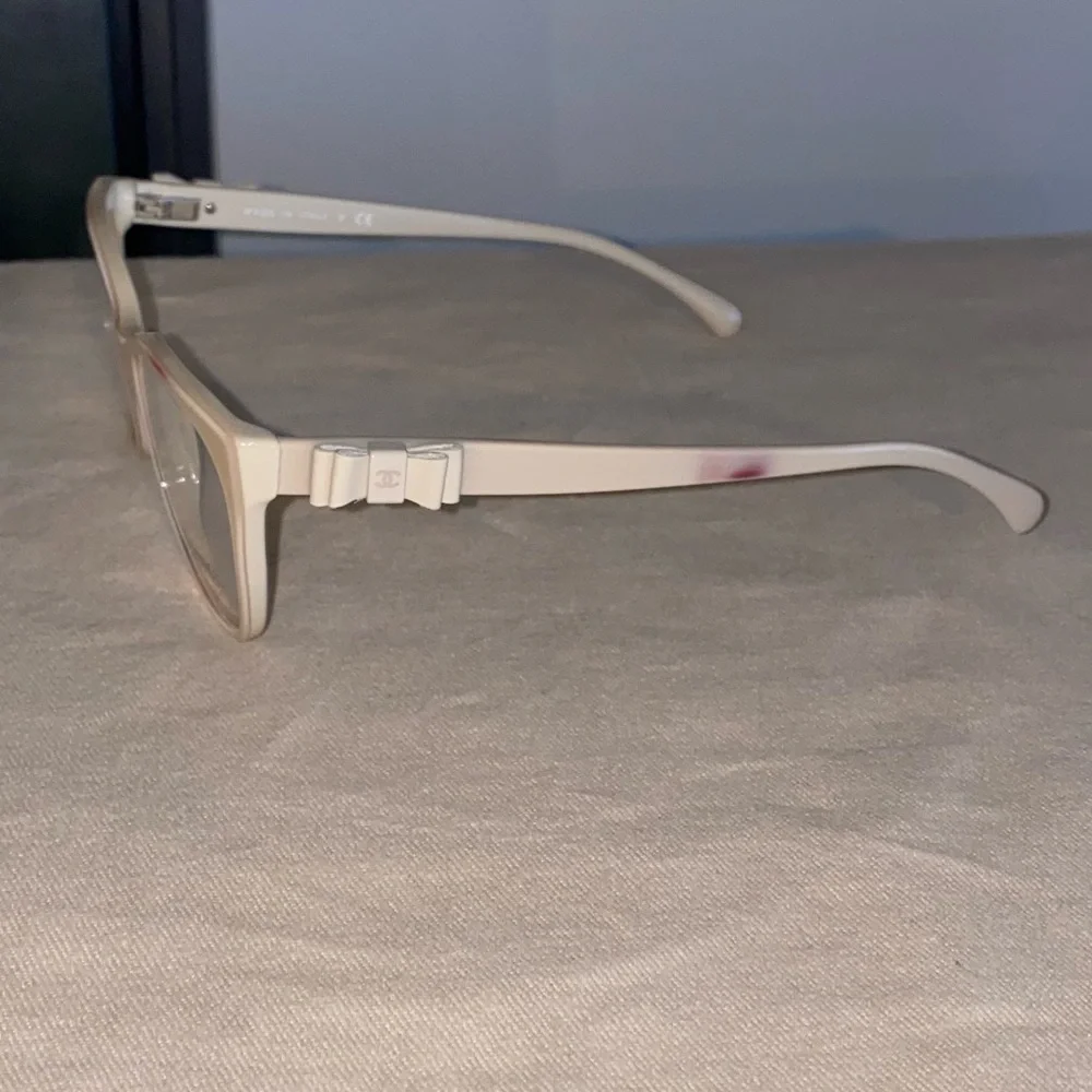 Chanel nude frames - Picture 6 of 15